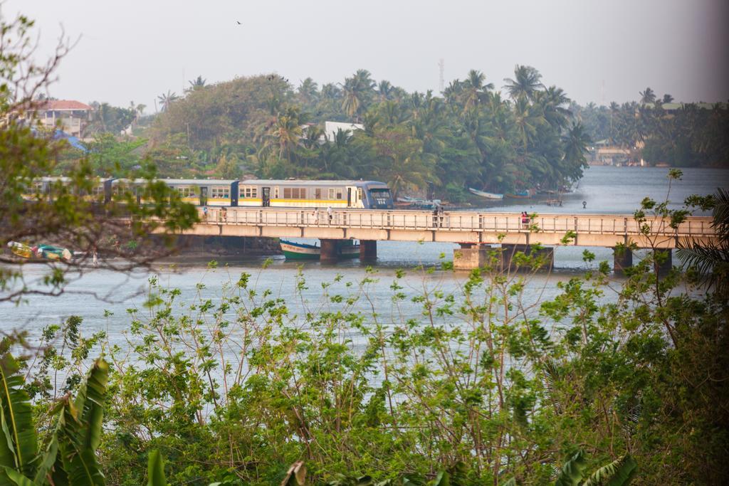 Navro Beach Resort Panadura Exterior photo