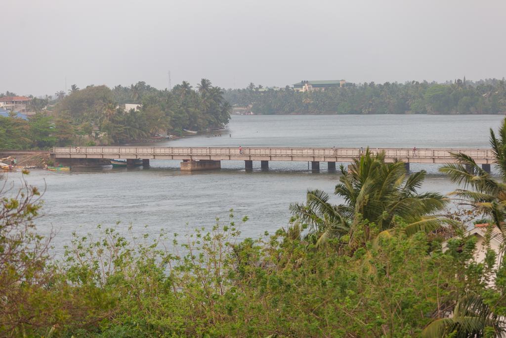 Navro Beach Resort Panadura Exterior photo