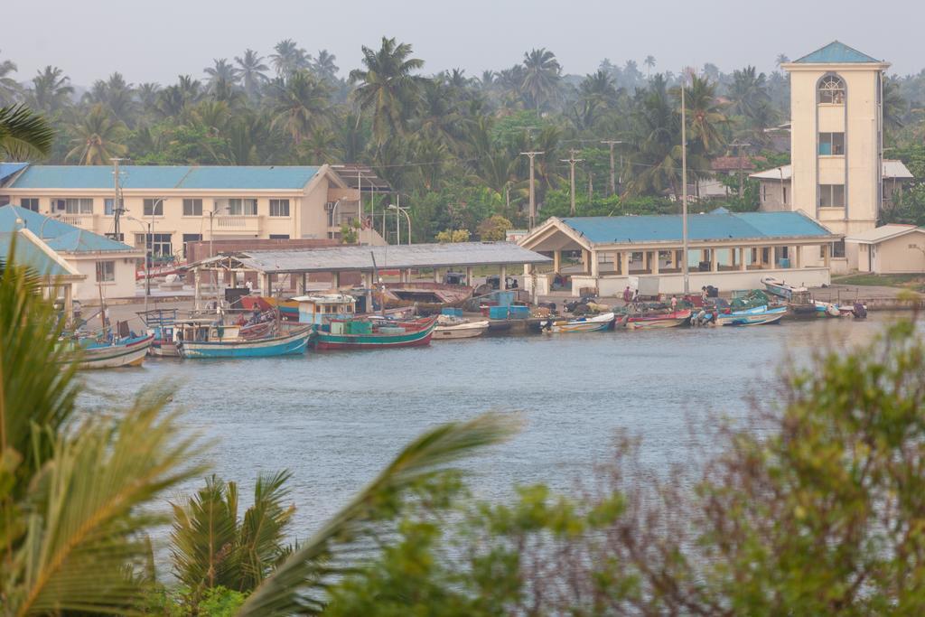 Navro Beach Resort Panadura Exterior photo