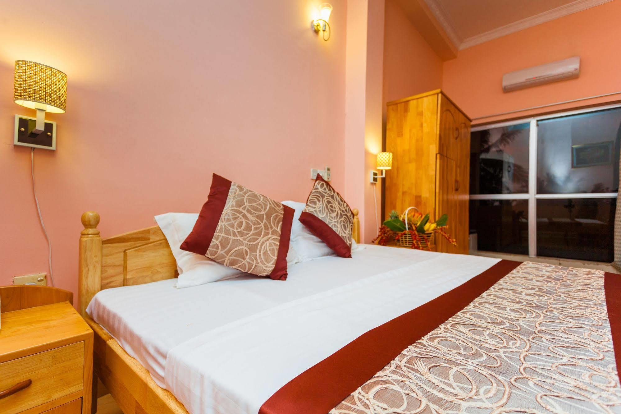 Navro Beach Resort Panadura Exterior photo