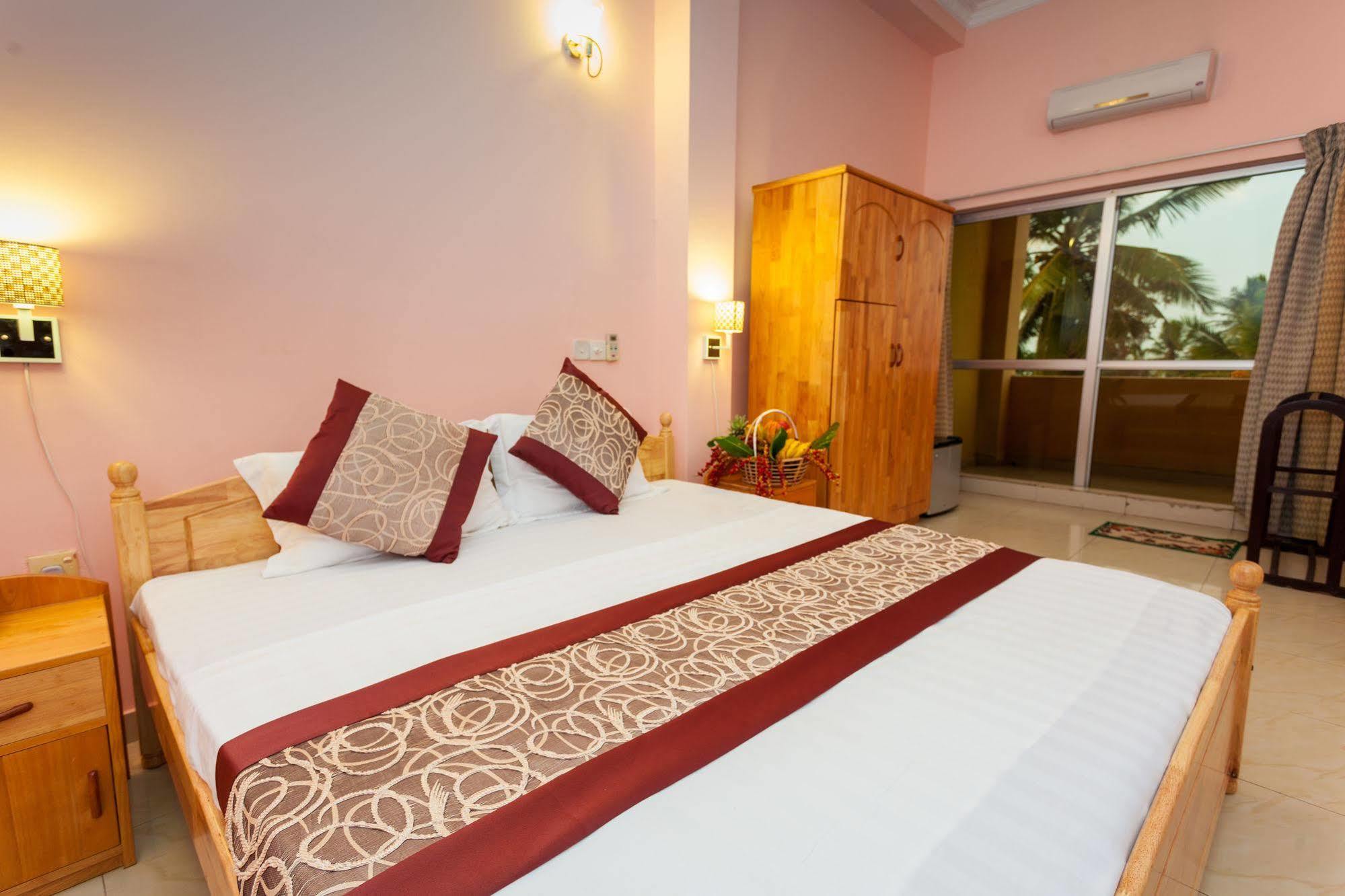 Navro Beach Resort Panadura Exterior photo